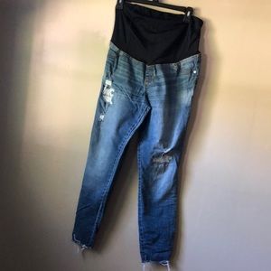 Maternity skinny crop jeans 🤰